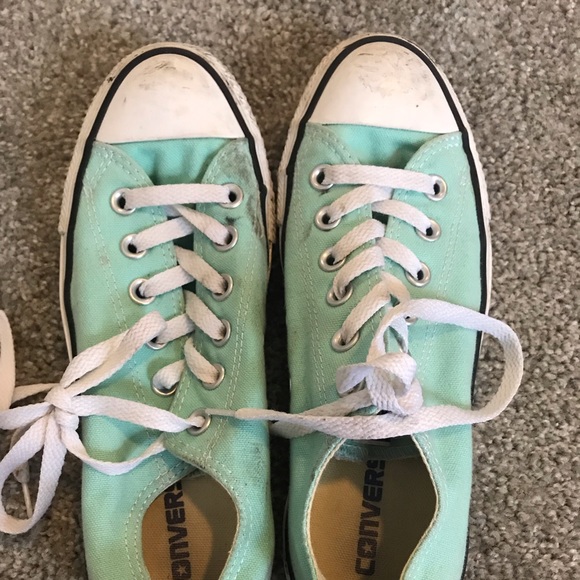 Converse - Picture 2 of 4
